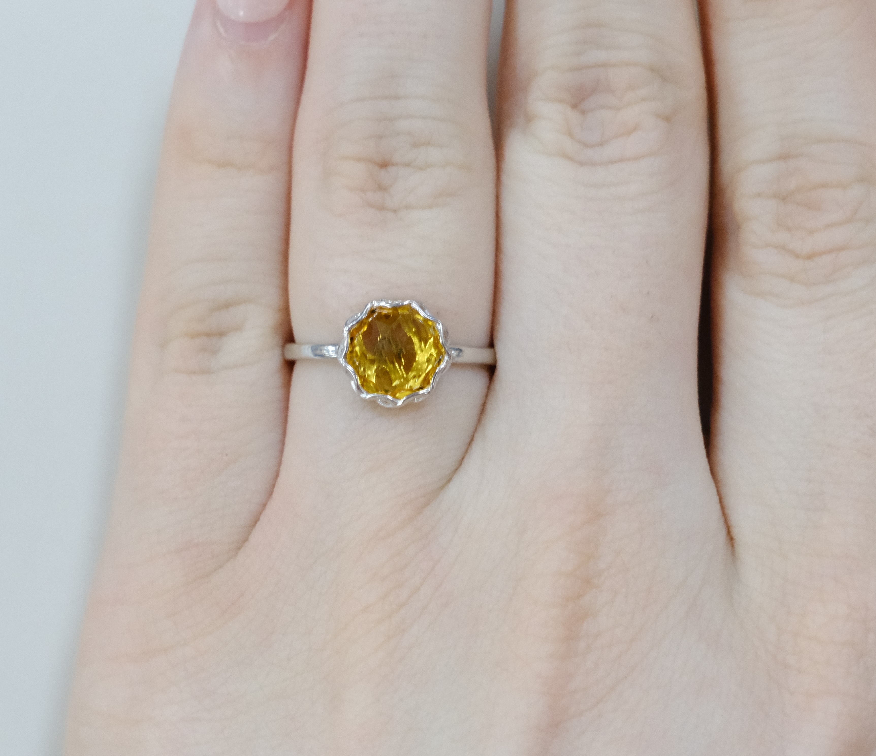 Серебряное кольцо с цитрином